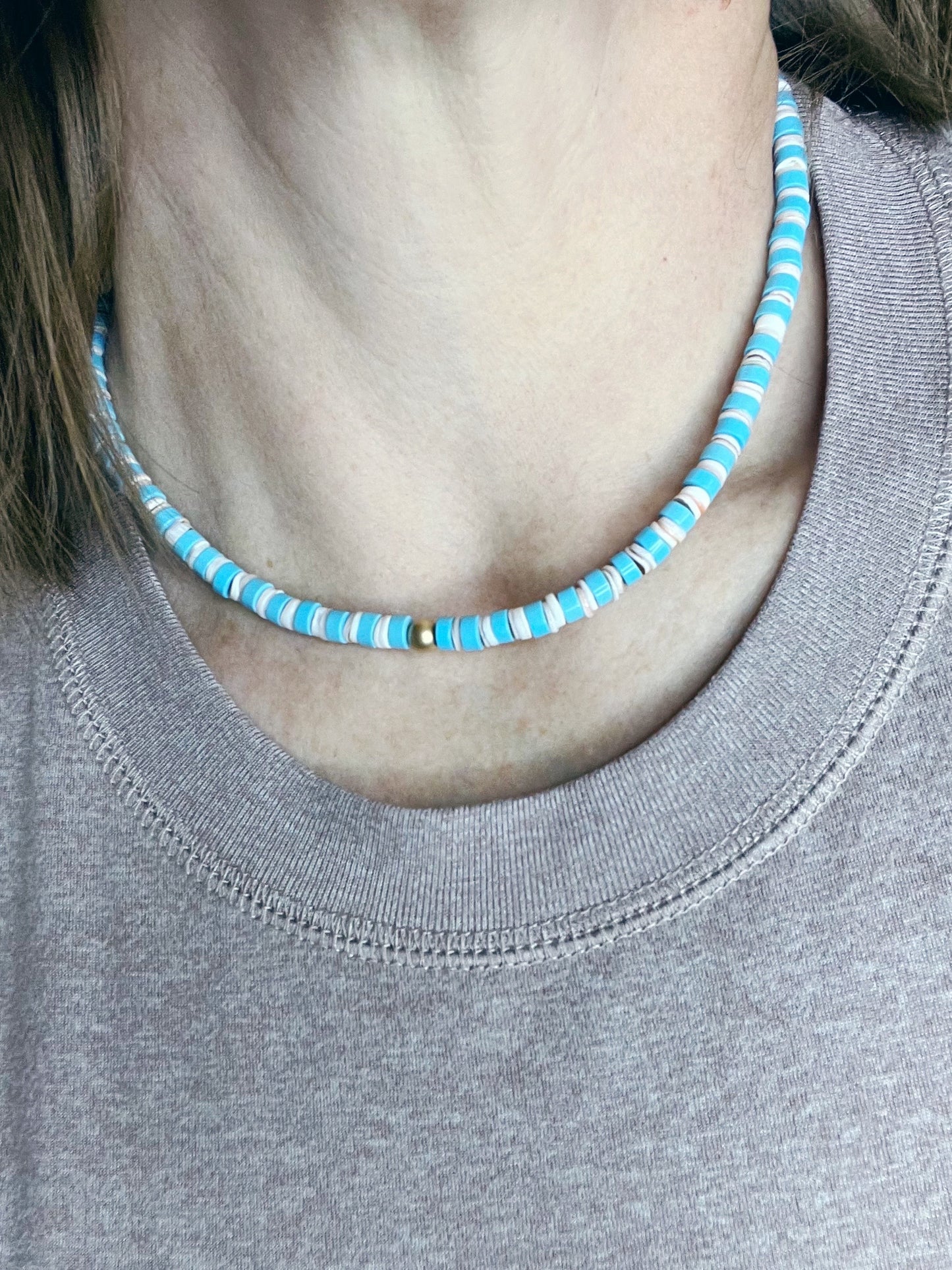 Turquoise and Shell Short Necklace