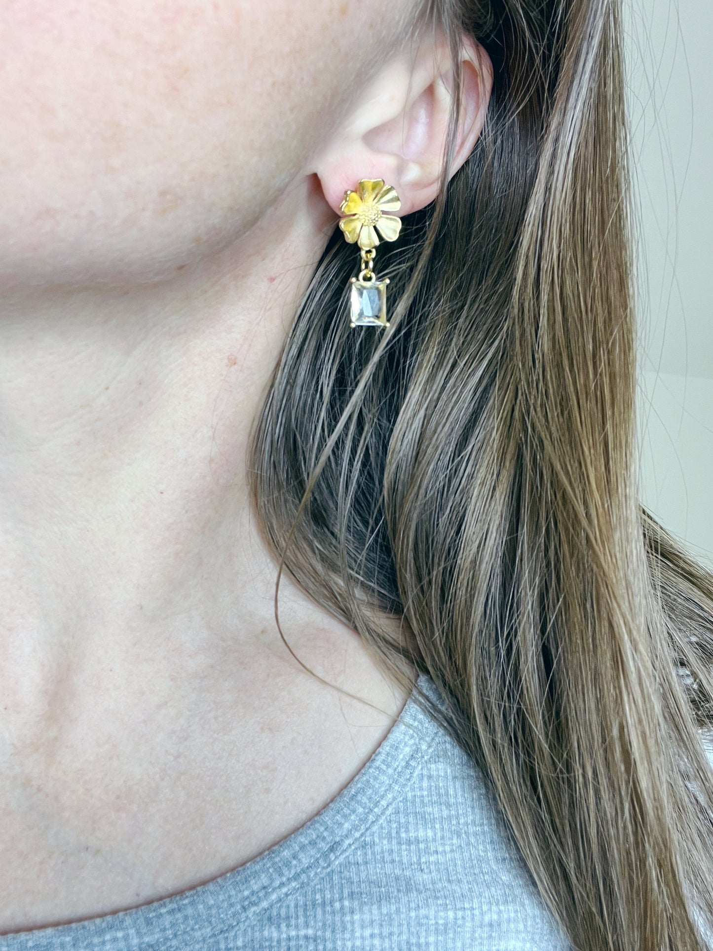 Clear Baguette Earring